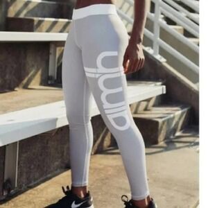 AIM’N aim high , dream big gray ankle size small athletic running leggings